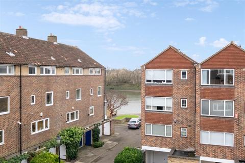 4 bedroom townhouse for sale, Chiswick Staithe, London, W4