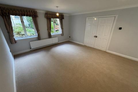 3 bedroom townhouse to rent, Devisdale Road, Altrincham