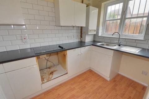 3 bedroom semi-detached house to rent, GRANGE ROAD, HUNSLET, LS10