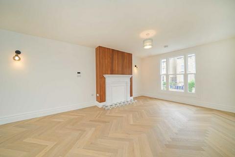 3 bedroom maisonette for sale, The Grove, London W5