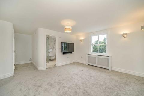 3 bedroom maisonette for sale, The Grove, London W5