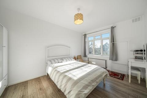 3 bedroom flat for sale, Brondesbury Park, Brent