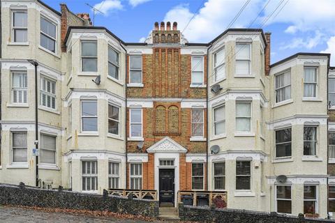 2 bedroom flat for sale, Birkbeck Road, London N8