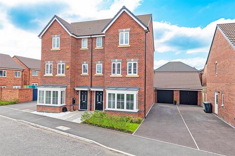 5 bedroom semi-detached house for sale, Shepherds Grove, Great Sankey, Warrington