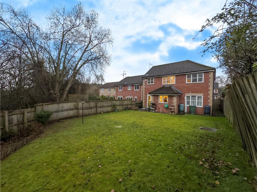 37 Birch Grove 6.jpg
