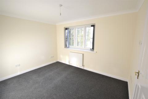 3 bedroom end of terrace house to rent, Archdale Place, New Malden KT3