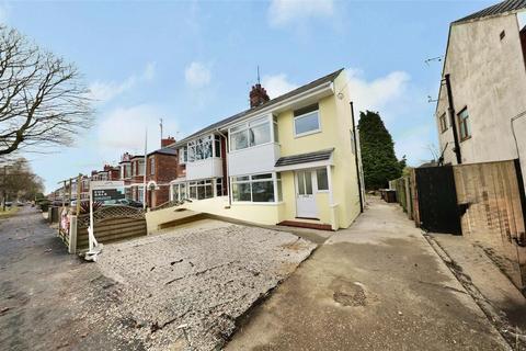 3 bedroom semi-detached house for sale, Hall Road, Hull