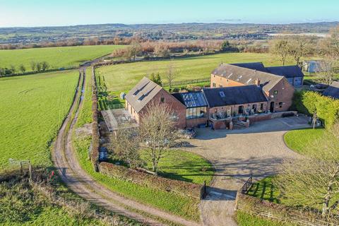 4 bedroom barn conversion for sale, Nr Ashbourne DE6