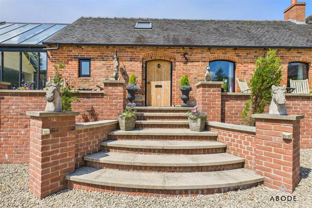 CAM03473 G0-PR0408-STILL007.jpg