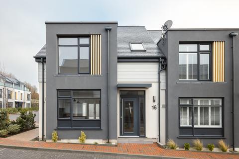 2 bedroom semi-detached house for sale, Rue de Bas Courtils, St. Sampson, Guernsey