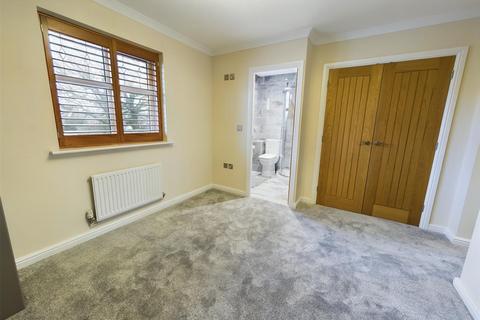 3 bedroom detached house for sale, Columbine Way, Bedworth, CV12 0GF *DETACHED*THREE DOUBLE BEDROOMS*LARGE CORNER PLOT*