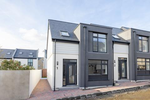 2 bedroom semi-detached house for sale, Rue de Bas Courtils, St. Sampson, Guernsey