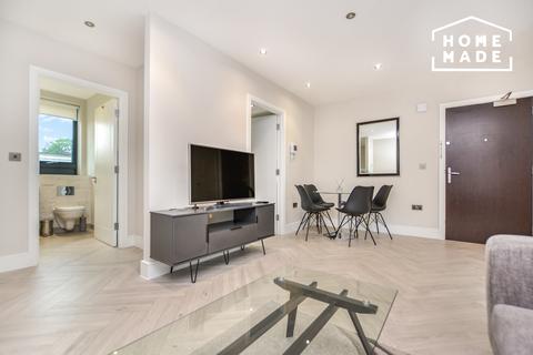 2 bedroom flat to rent, Battersea Park Road, SW8