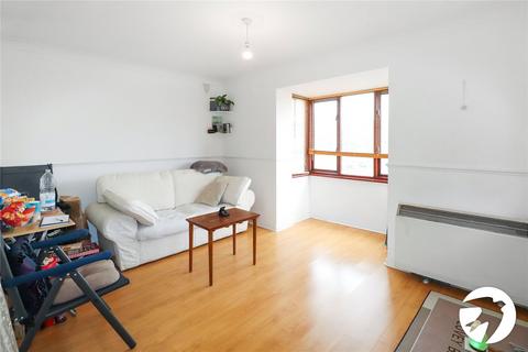 2 bedroom flat for sale, Hattersfield Close, Belvedere, Kent, DA17