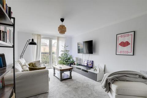 2 bedroom flat for sale, Seymour Court, Seymour Road, West Bridgford NG2