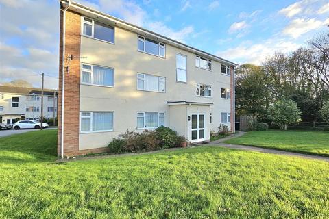 2 bedroom flat for sale, Oakbury Drive, Weymouth