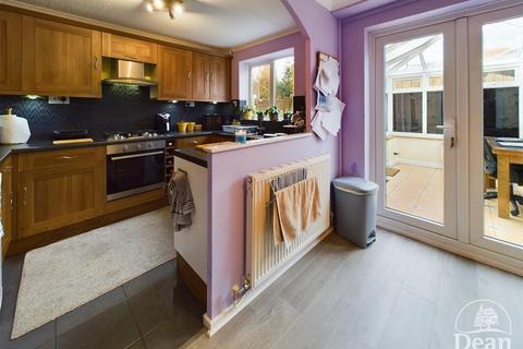 3 bedroom link detached house for sale, Puzzle Close, Lydney GL15