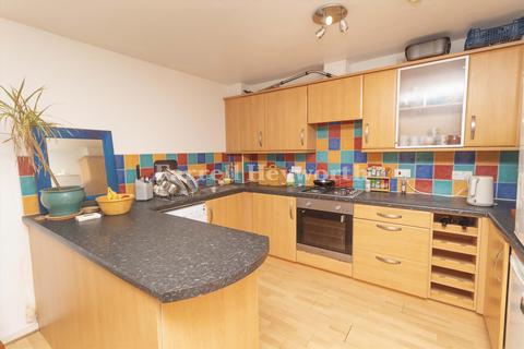 2 bedroom flat for sale, Henry Street, Lancaster LA1