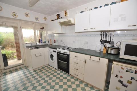 2 bedroom semi-detached bungalow for sale, Charnwood Road, Burton-On-Trent DE13