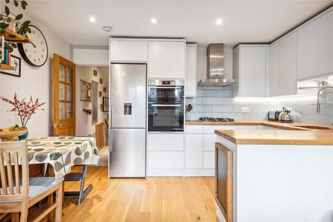 2 bedroom terraced house for sale, St. Peter's Close, London, SW17