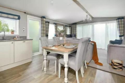 2 bedroom lodge for sale, Oakdene Forest Park