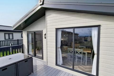 2 bedroom lodge for sale, Padstow Holiday Park