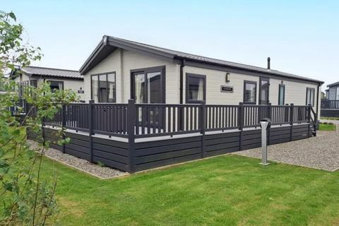 2 bedroom lodge for sale, Padstow Holiday Park