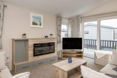 2 bedroom lodge for sale, Padstow Holiday Park