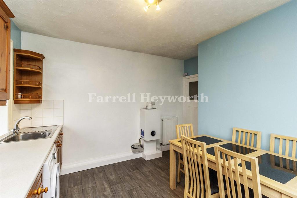 Kitchen dining room