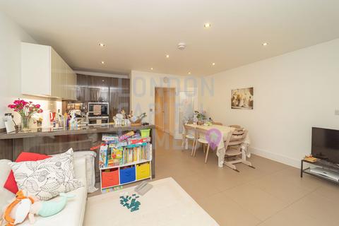 4 bedroom detached house to rent, Emerald Square, Putney, London, SW15