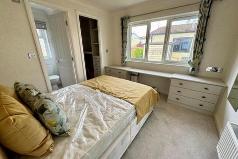 2 bedroom park home for sale, Edenbridge, Kent, TN8