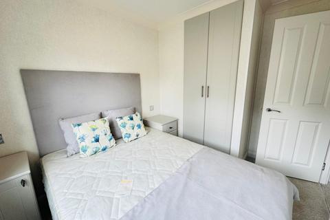 2 bedroom park home for sale, Edenbridge, Kent, TN8
