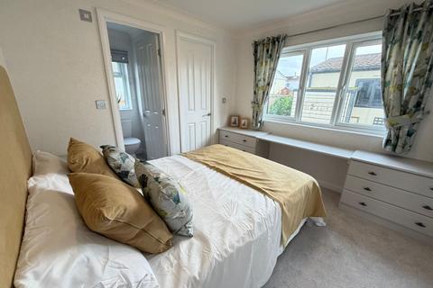 undefined, Edenbridge, Kent, TN8