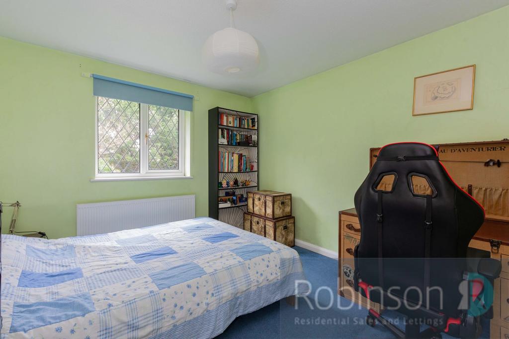 4 Milverton Close-16