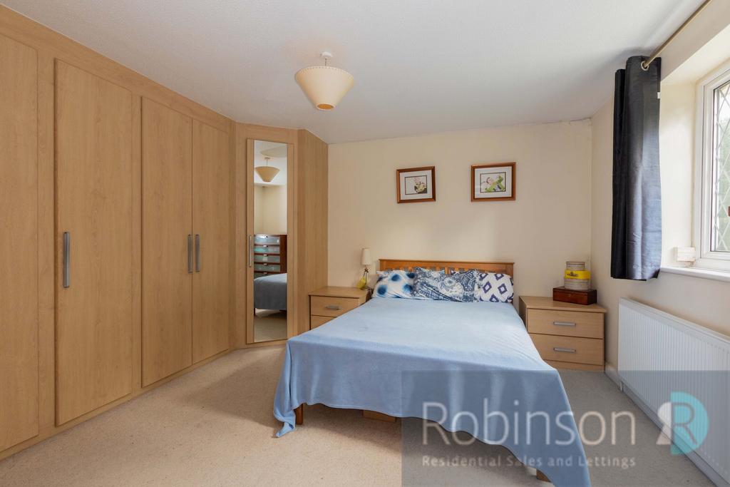 4 Milverton Close-13