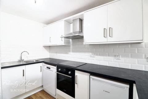 2 bedroom apartment to rent, Beaconsfield Road, LONDON