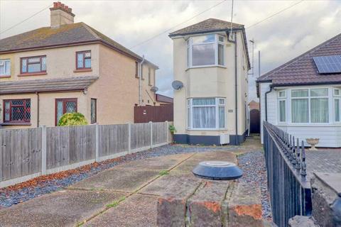 2 bedroom detached house for sale, Clacton on Sea CO15