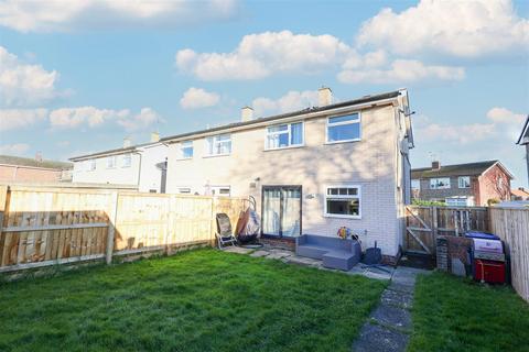 13 Marina Way, Ripon, HG4 2LJ