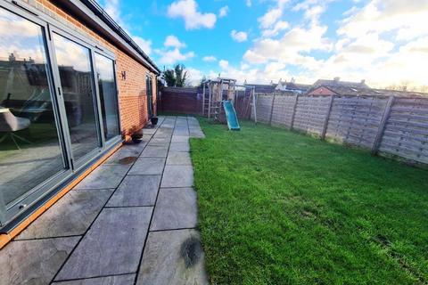 3 bedroom bungalow for sale, Meadow View Gardens, Droylsden