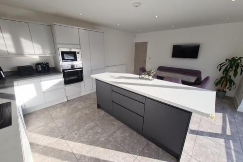 undefined, Meadow View Gardens, Droylsden