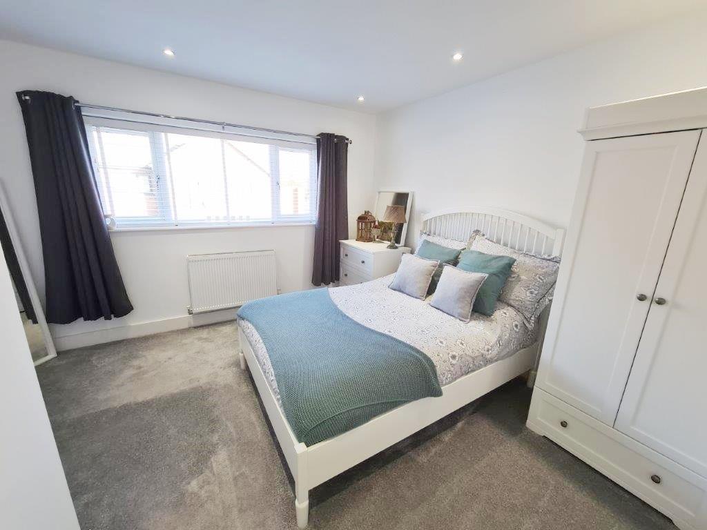Bedroom.jpg