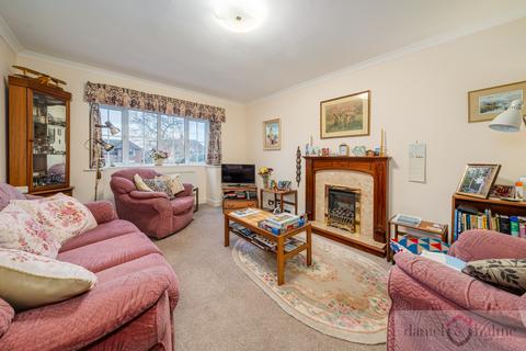 18 Abbotts Road, Leek, ST13 6EZ