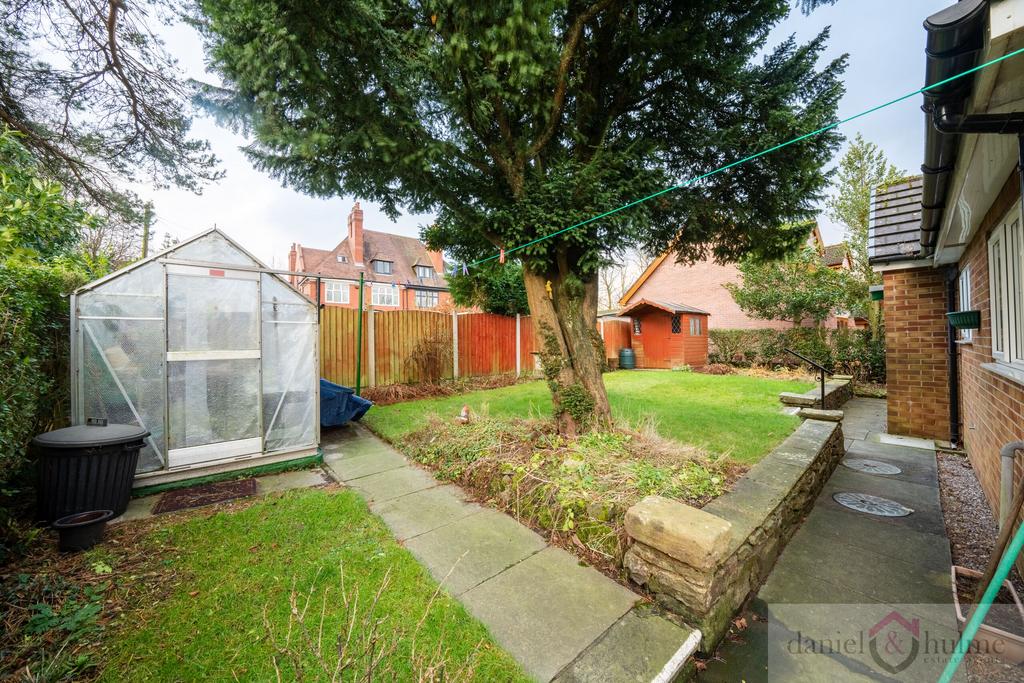 18 Abbotts Rd-30
