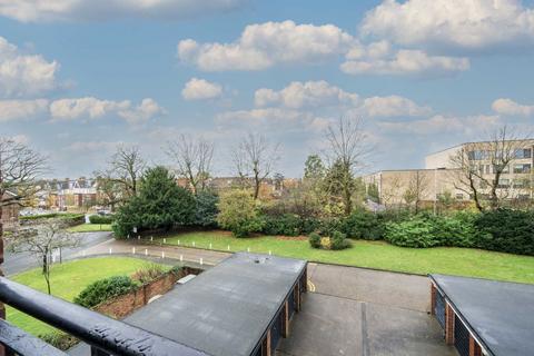 Flat 10, Gilbert Court Green Vale, London, W5 3AX