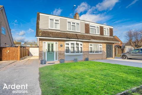 3 bedroom semi-detached house for sale, Maple Avenue, Heybridge