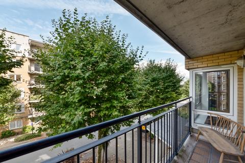 undefined, Susan Constant Court, Newport Avenue, Docklands, London, E14