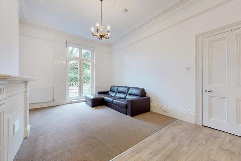 2 bedroom apartment to rent, Archway Road, London