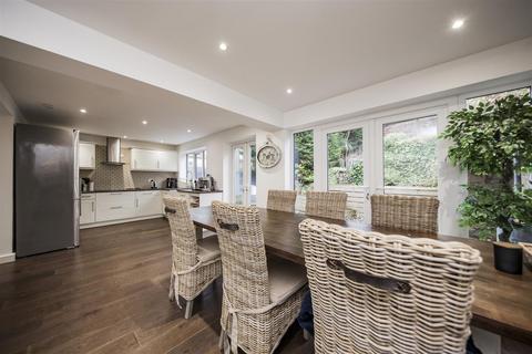 4 bedroom link detached house for sale, Griggs Way, Sevenoaks TN15