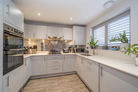 4 bedroom end of terrace house for sale, Hedgehog Way, Berkhamsted HP4