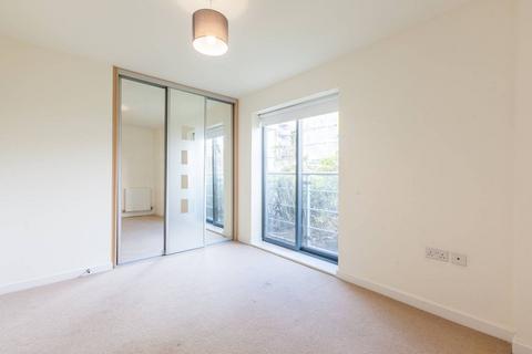 1 bedroom flat for sale, London E3